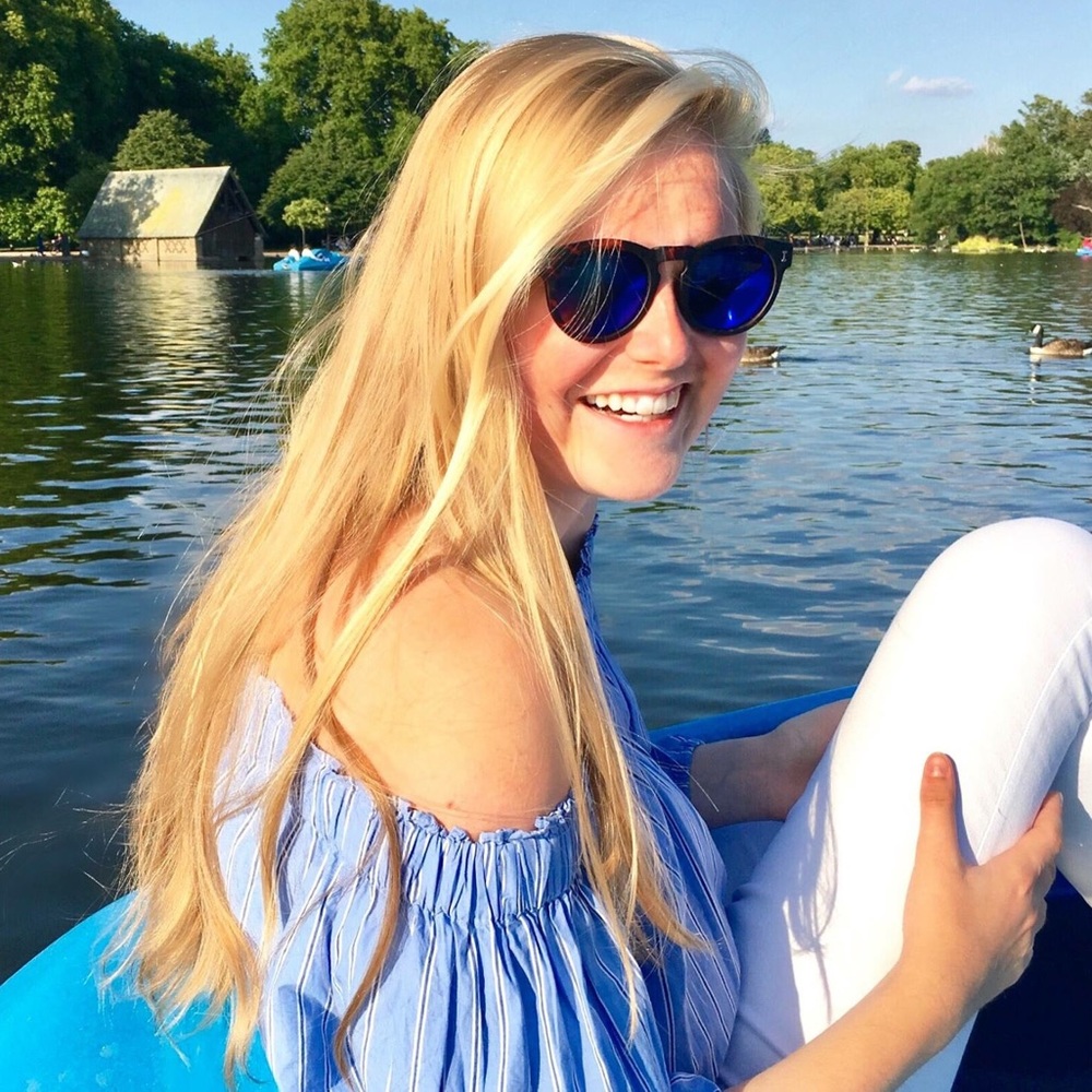 Meet your Posher, Lillia